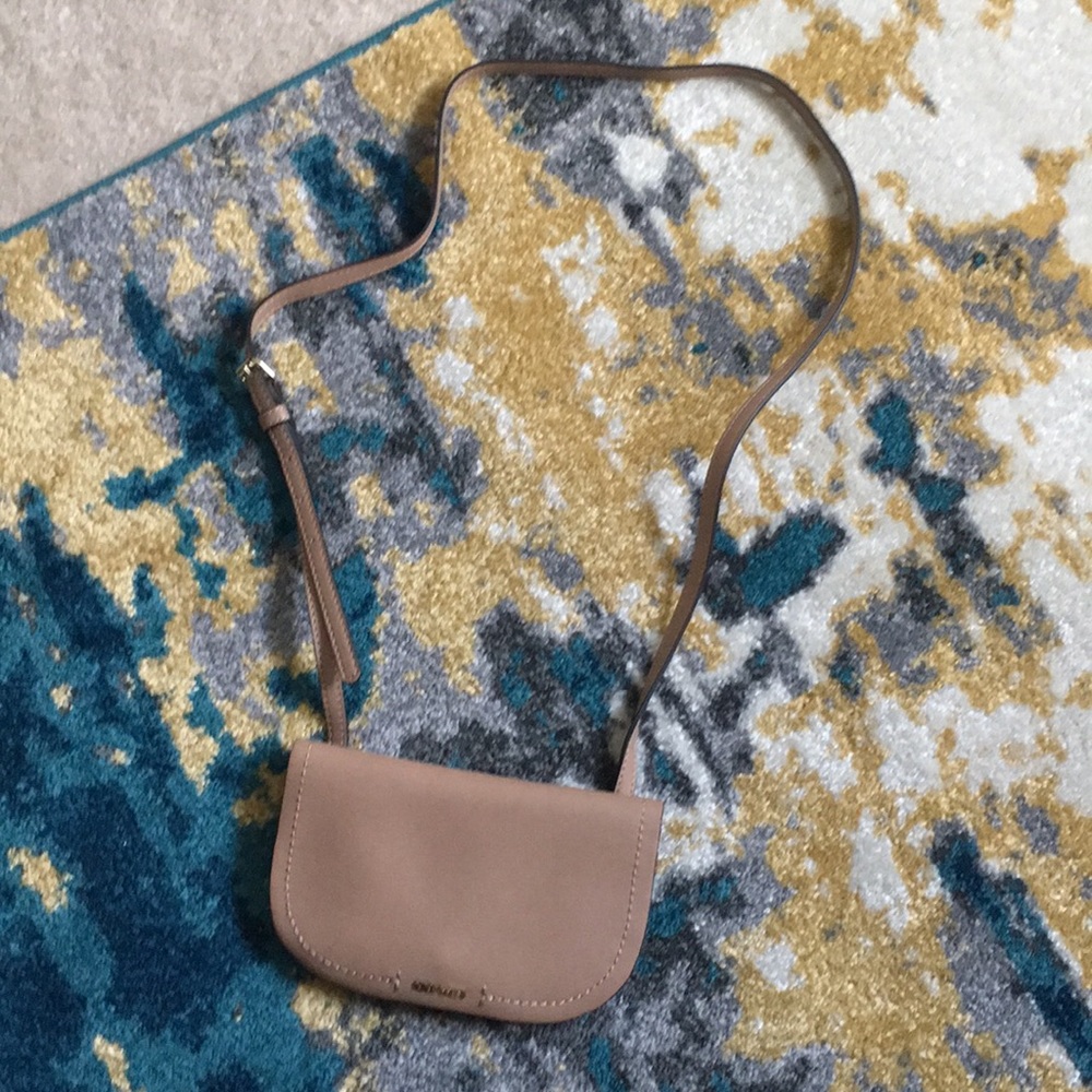 Crossbody - Picture 2 of 5